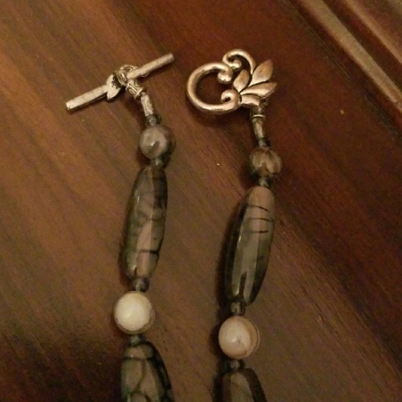 Butterfly Bead Necklace - Picture 4 of 7