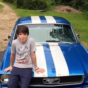 Meet your Posher, Christian