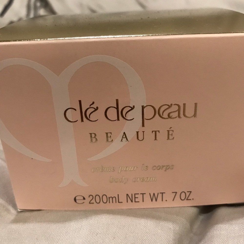 Cle De Peau brand new sealed body cream FULL SIZED