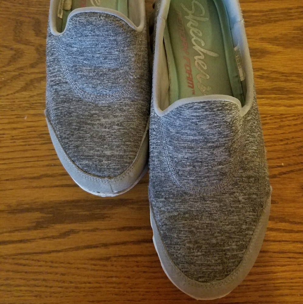 Skechers memory foam slip on shoes