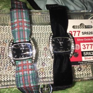 Watch w/2 batteries Christmas & Velvet OSFA NWT
