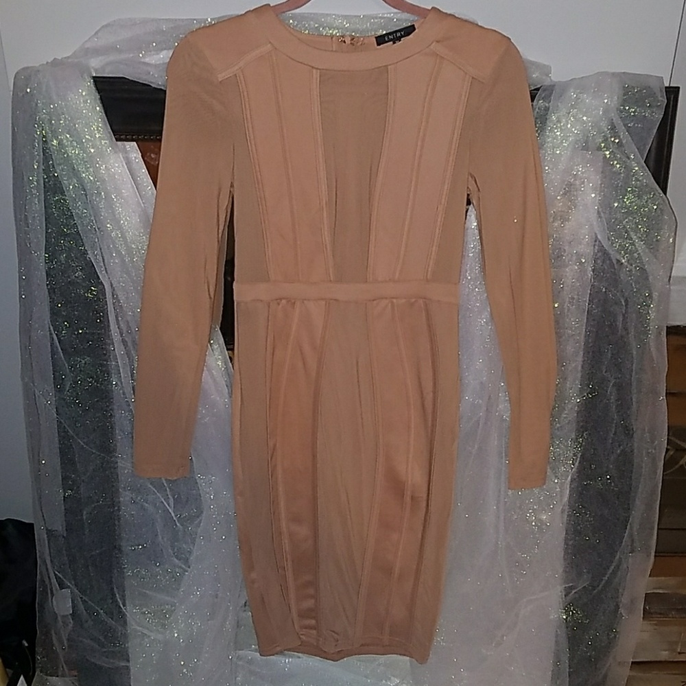 NWOT Fashion nova dress. Dress is brand new