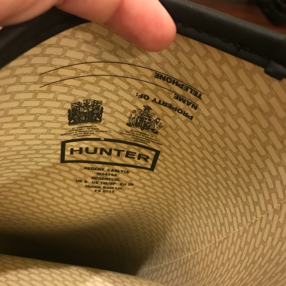 Hunter boots, light brown and black, size 8w - Picture 3 of 4