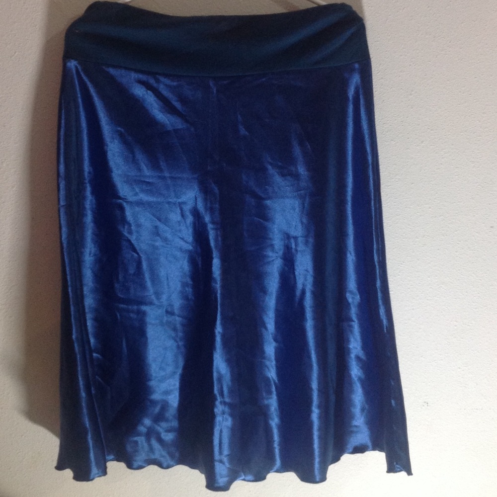 Blue shiny flared skirt size 2Xl