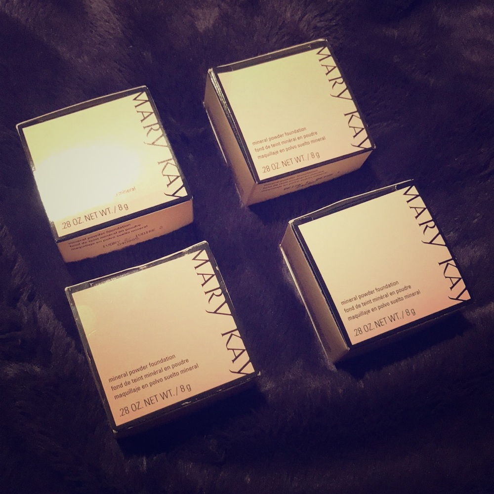 Mineral powder foundation/ price per item.