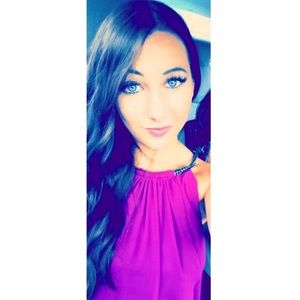 Meet your Posher, Laura