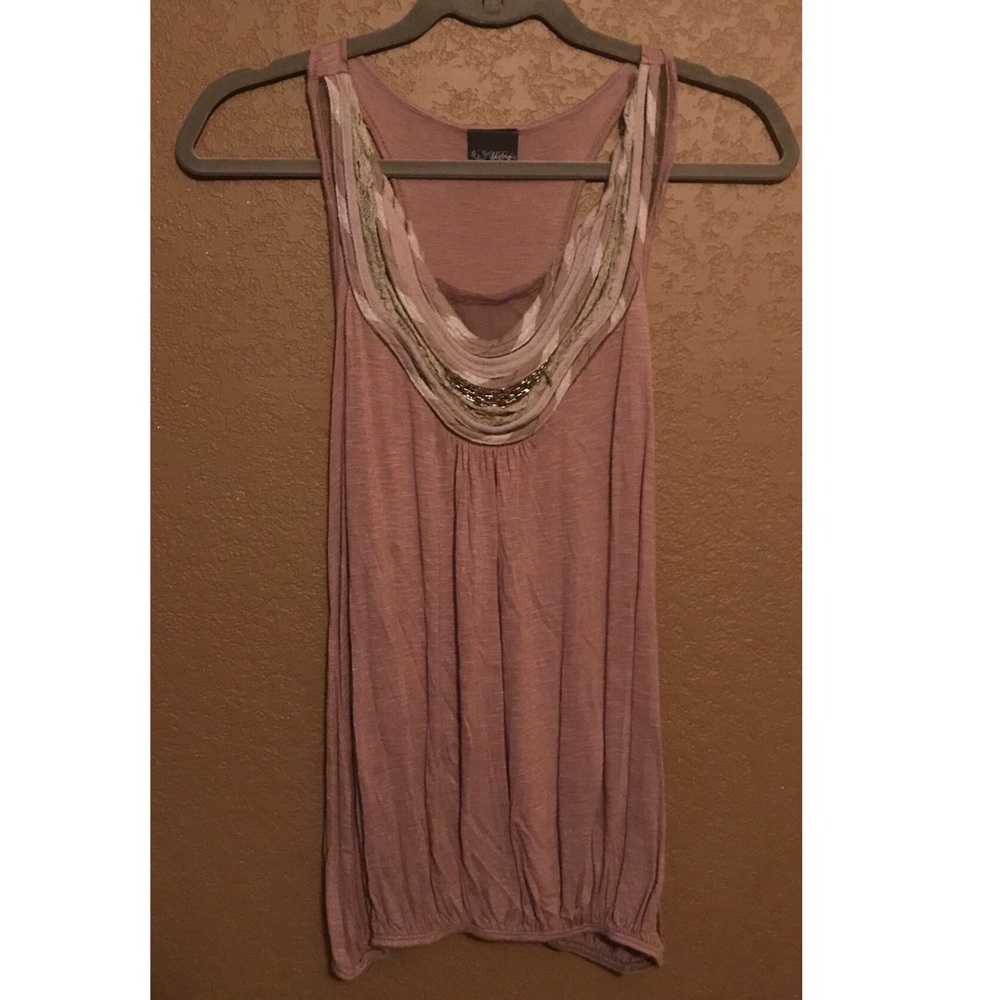 Buckle Tank