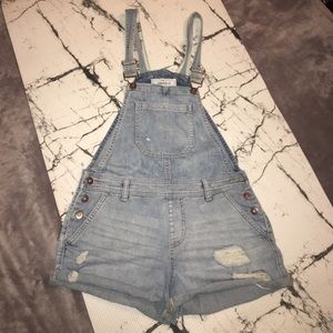 Forever21 overall shorts