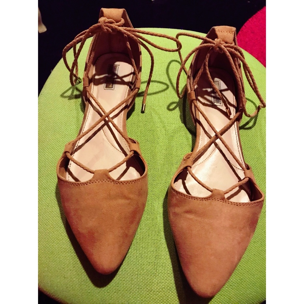 Jennifer Lopez Tessa Flats