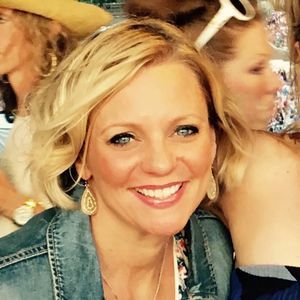 Meet your Posher, Carrie