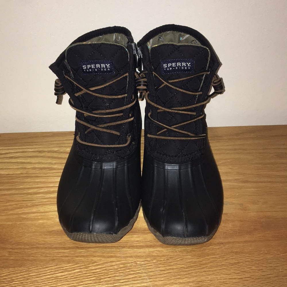 NEW SPERRY DUCK BOOTS BLACK