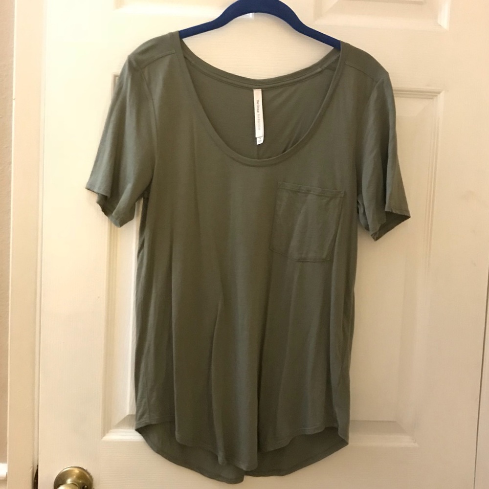 Aritzia Scoop Neck Tee