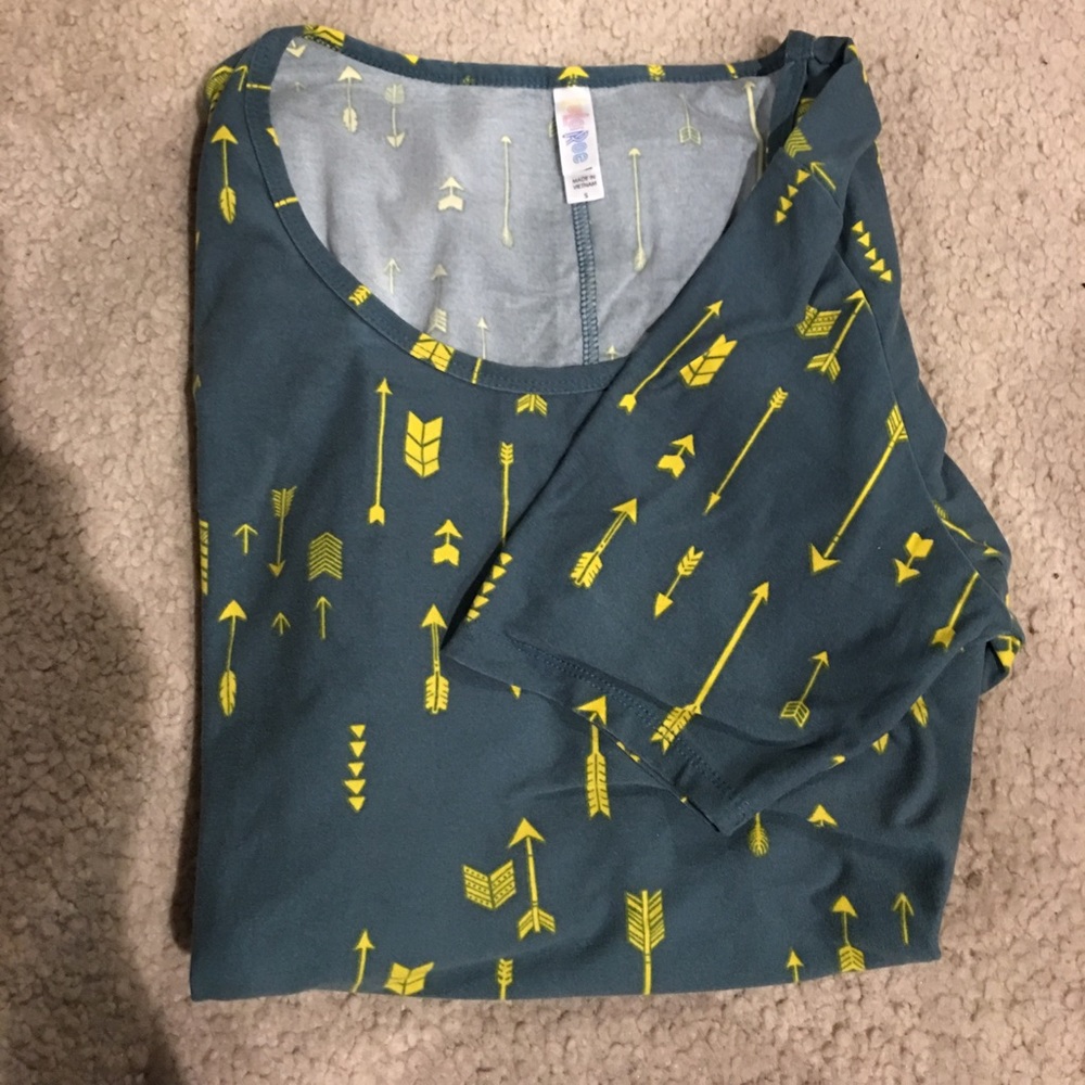 Super trendy arrow perfect t