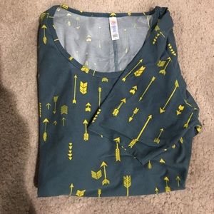 Super trendy arrow perfect t