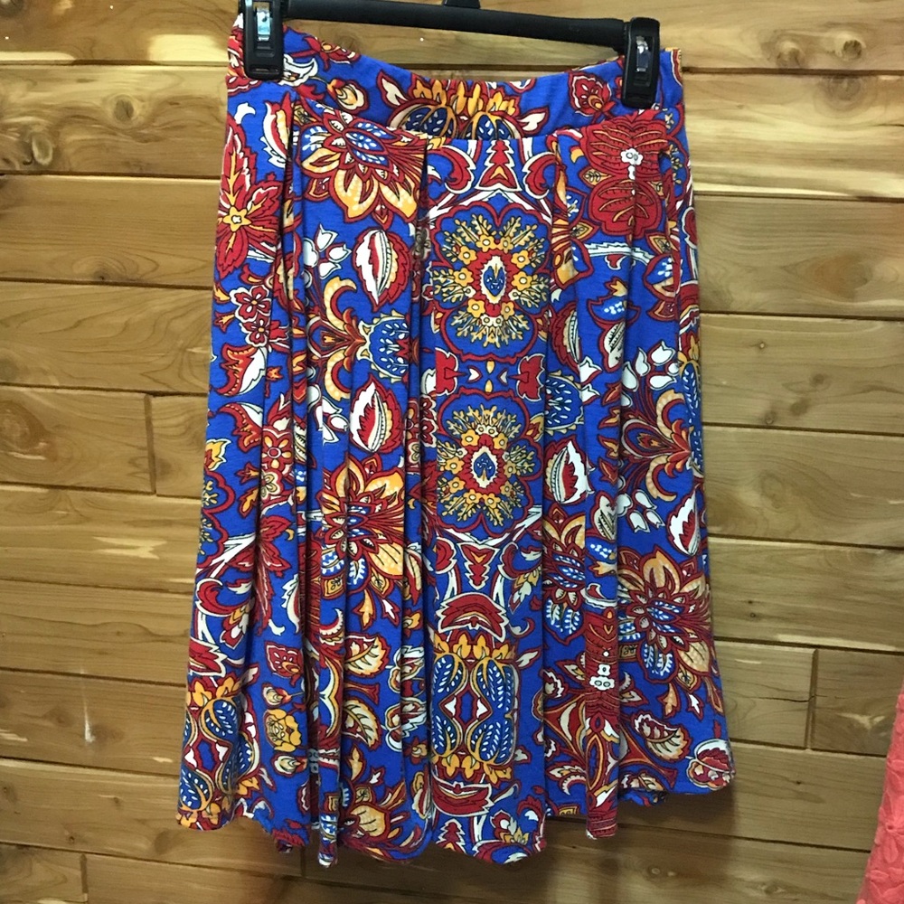 EUC Small Lularoe Madison Skirt with Pockets