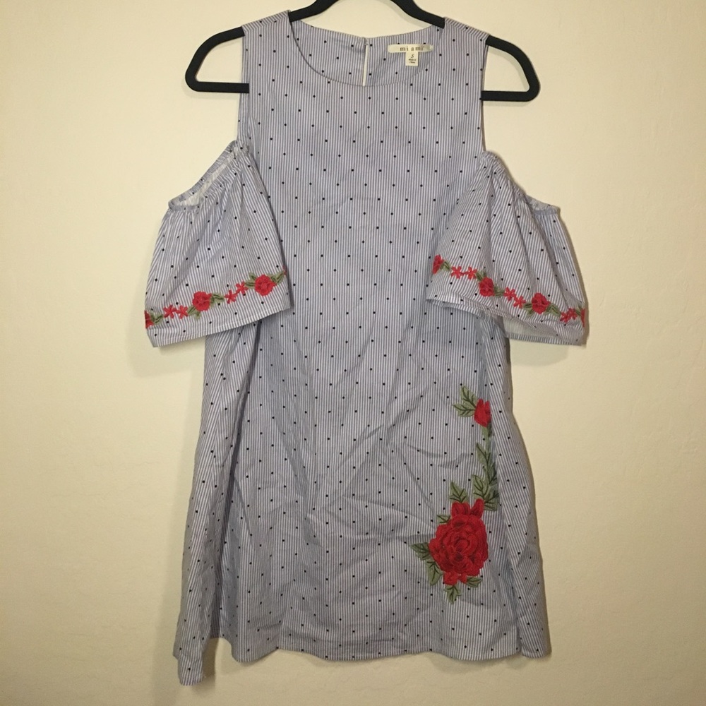 Francesca's Cold Shoulder Dress Small