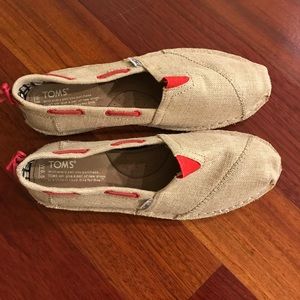 Toms Tan Flats