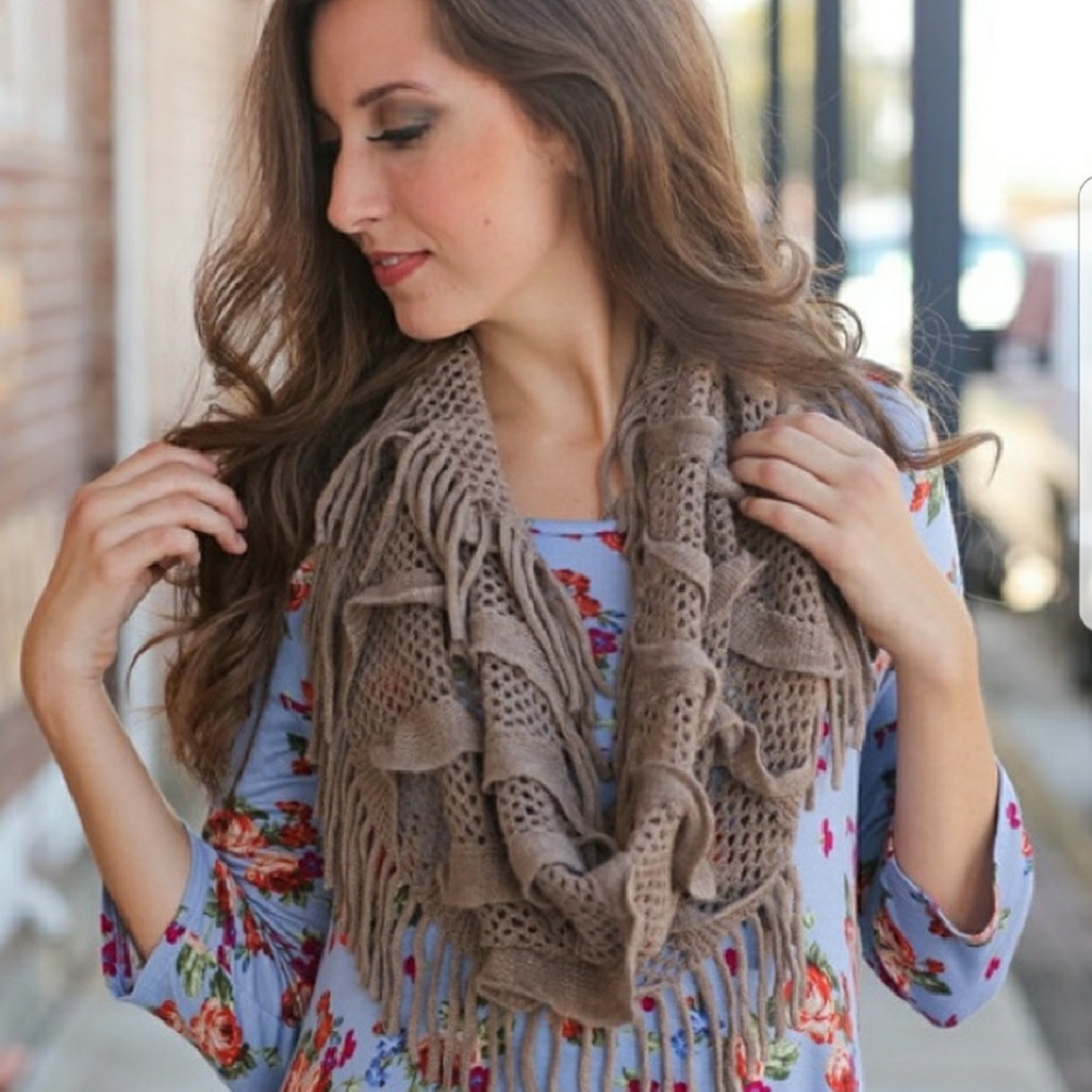 🔴SOLD OUT🔴Taupe Fringe Infinity Scarf - Picture 2 of 5