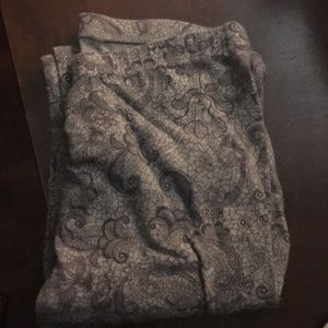 I am selling leggings