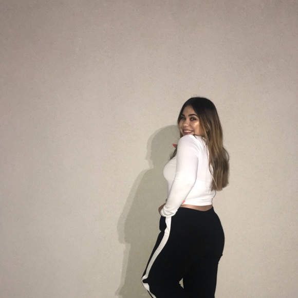 Meet your Posher, Alicia - Picture 1 of 1