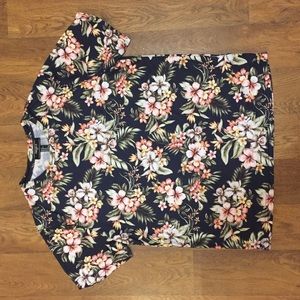 Light Weight Tropical Floral Print Tee