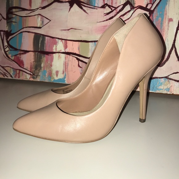 Steve Madden “Galleryy” pumps, blush, size 7. - Picture 2 of 3