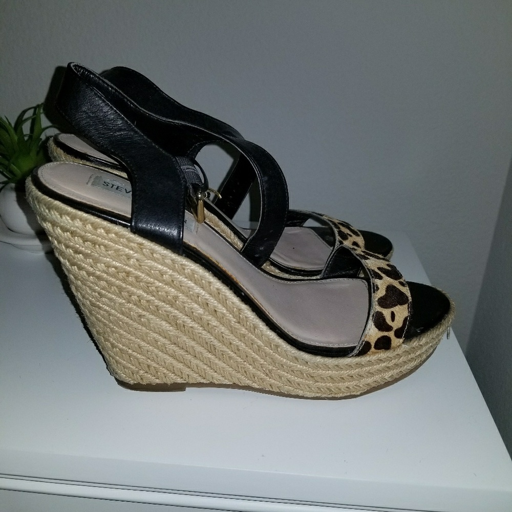 Beautiful and chic shoes - Picture 2 of 3