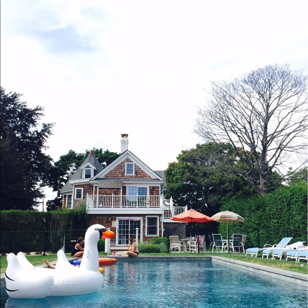 Meet your Posher, Christina