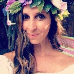 Meet your Posher, Sharasa