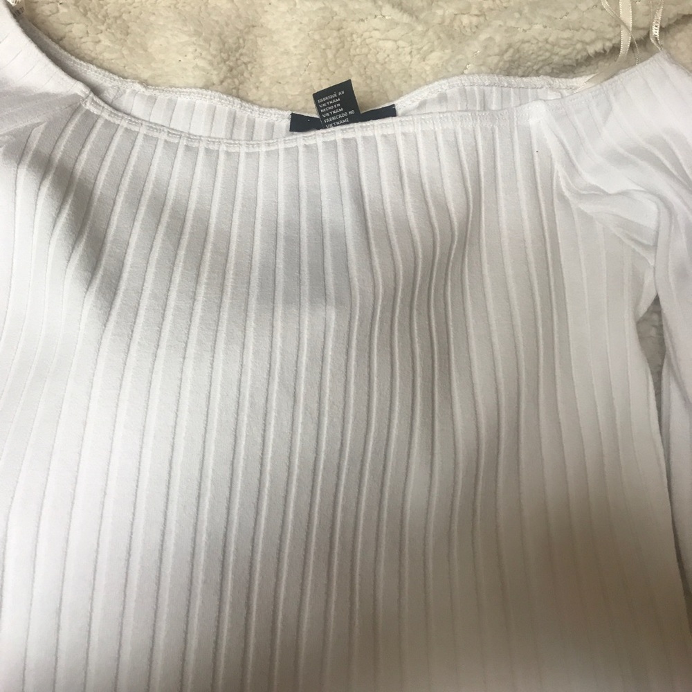 Forever 21 White off the shoulder fitted crop top!