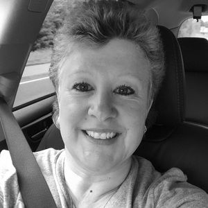 Meet your Posher, Carrie