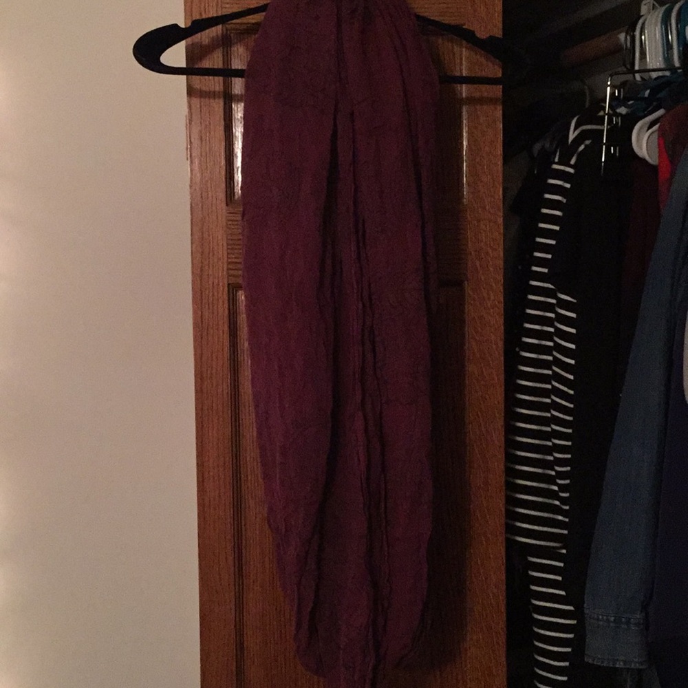 Sheer scarf