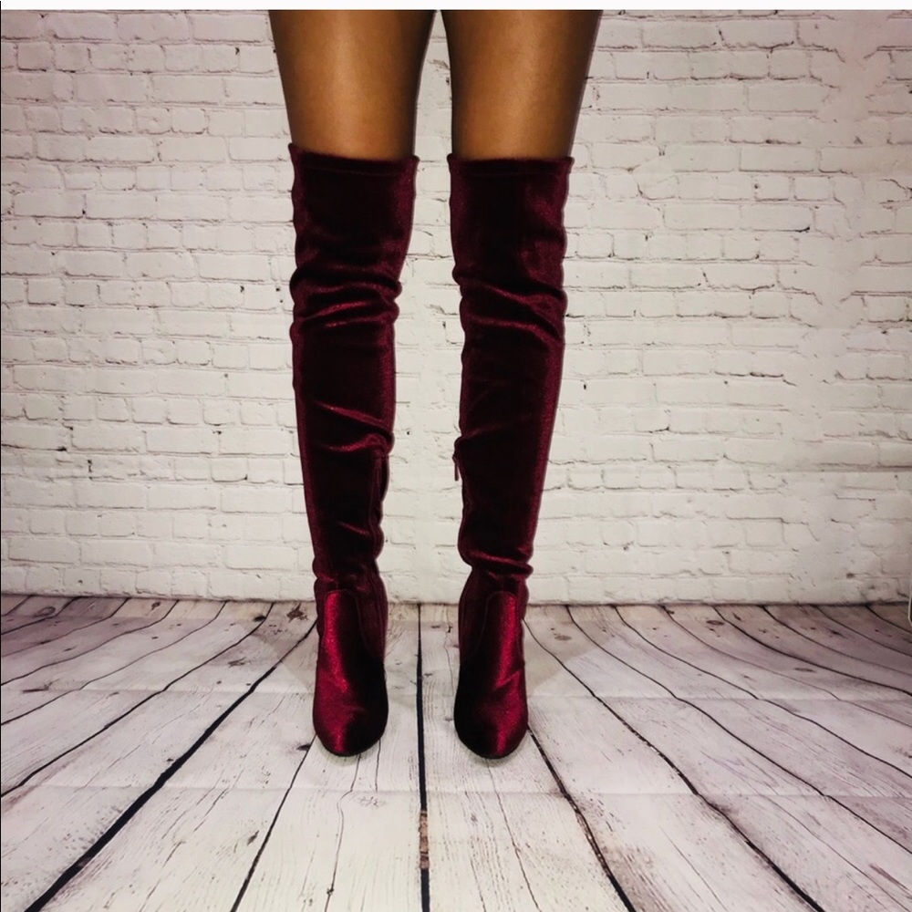 Velvet over the knee boots - Picture 2 of 3
