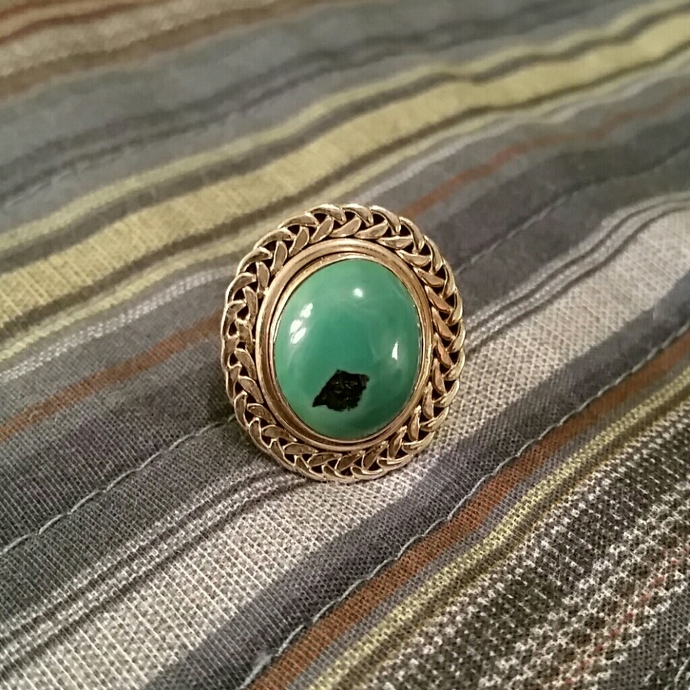 925 Sterling Silver Ring SZ 8.5