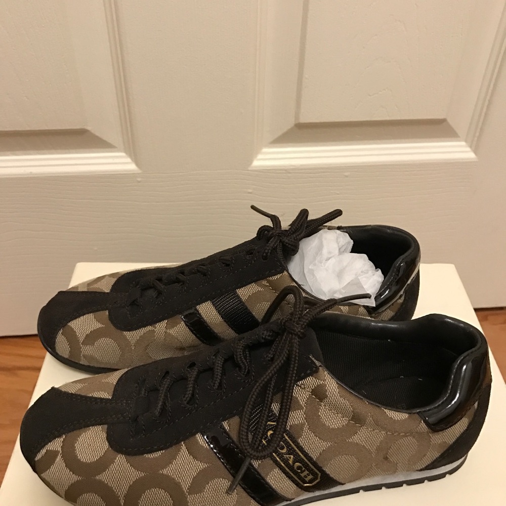 Sneaker