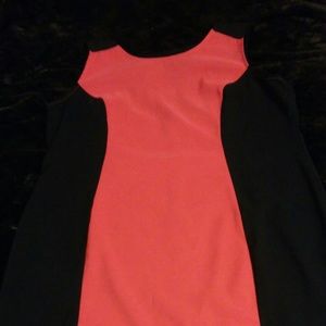 Red and black slimming plus size dress