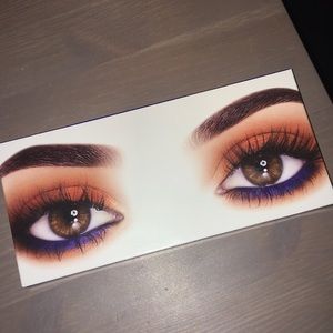 KYLIE COSMETICS ROYAL PEACH PALETTE