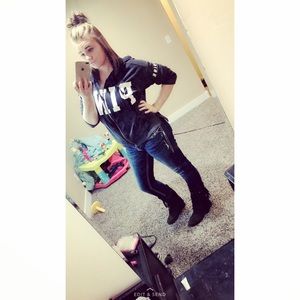 Meet your Posher, Hailey