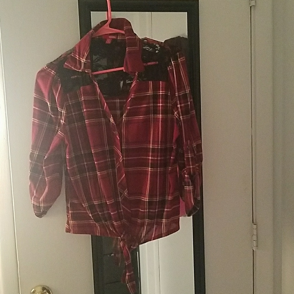 Bongo flannel shirt w lace