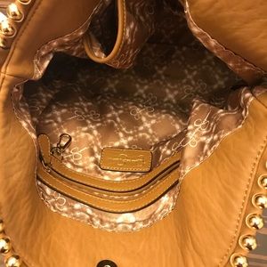 Jessica Simpson purse