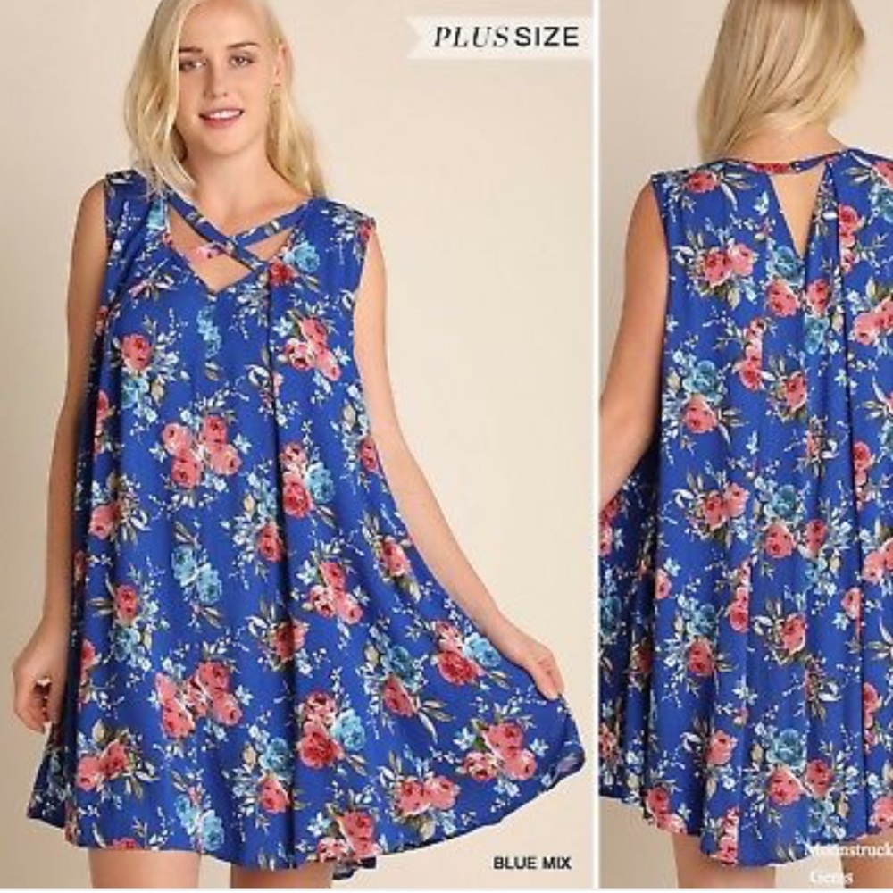Plus Size mixed Floral Blue Tunic /Dress - Picture 2 of 4
