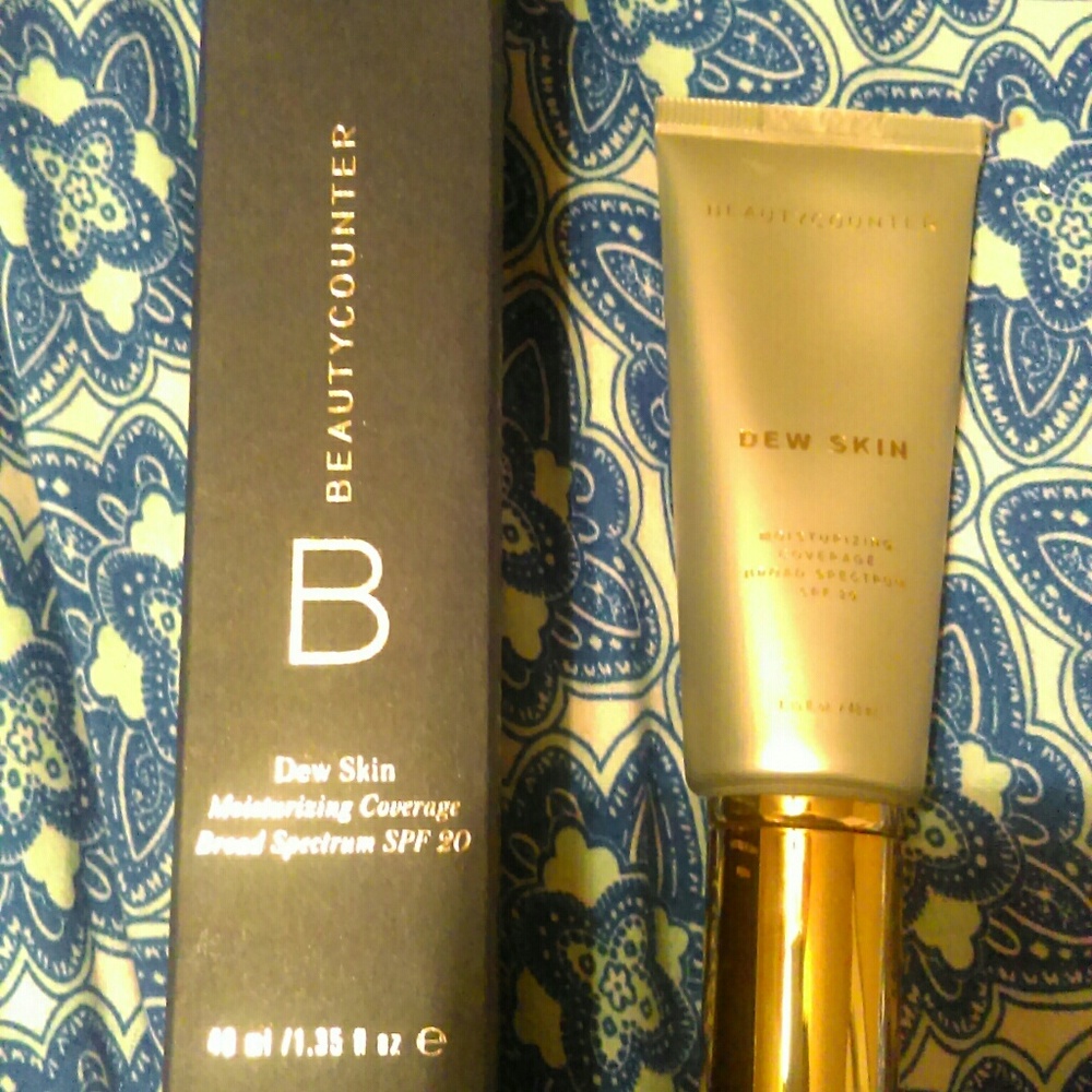 Beauty Counter Dew Skin tinted moisturizer