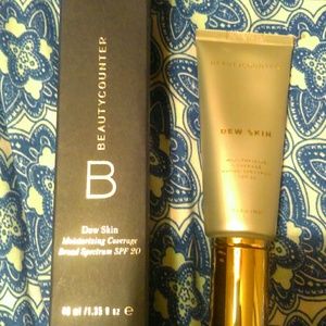 Beauty Counter Dew Skin tinted moisturizer