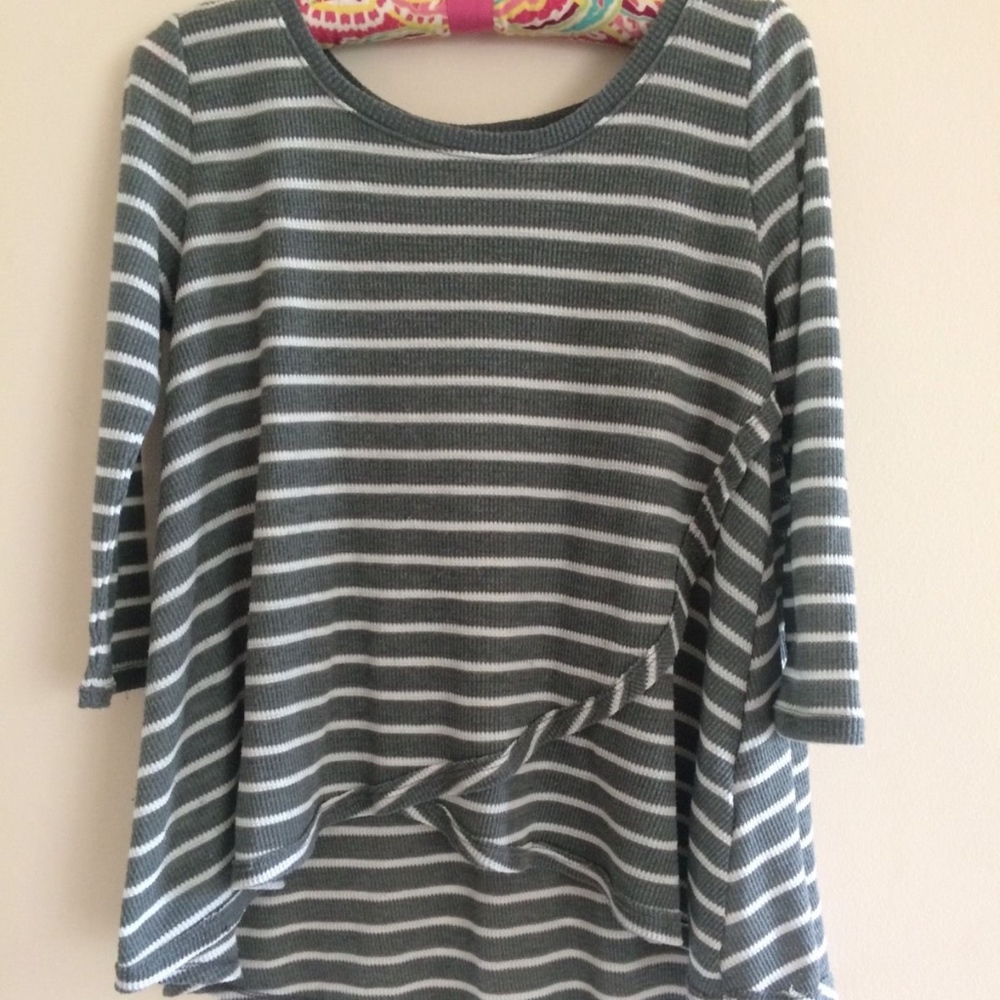 Striped 3/4 Length Sleeve Knit Top w/ Layered Hem