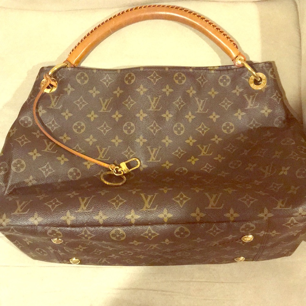 Louis Vuitton Artsy GM