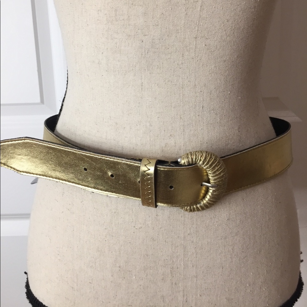 Gold women’s belt