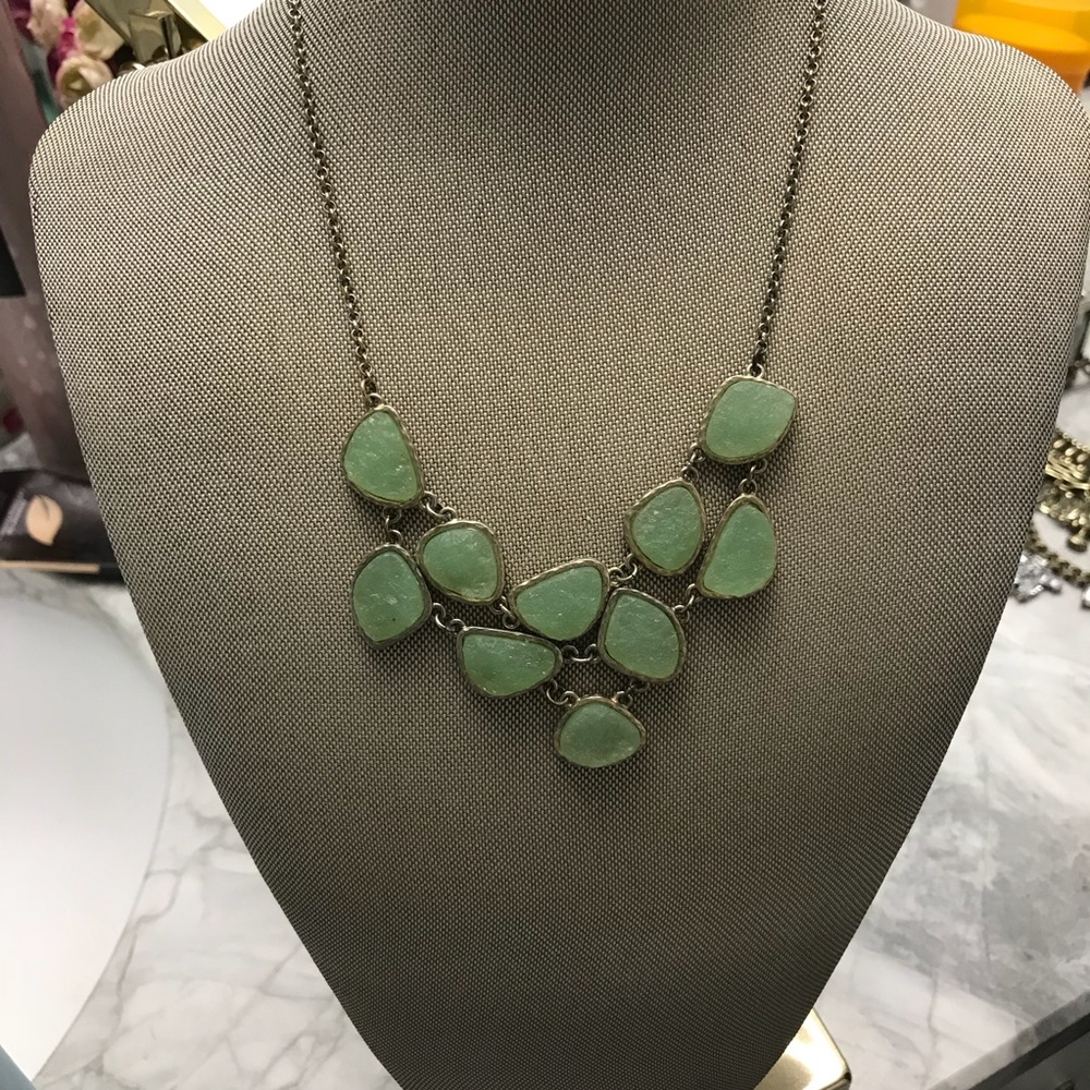 ⚡️3 for $20!⚡️ Green jeweled necklace