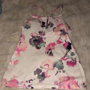 Lulu floral workout top