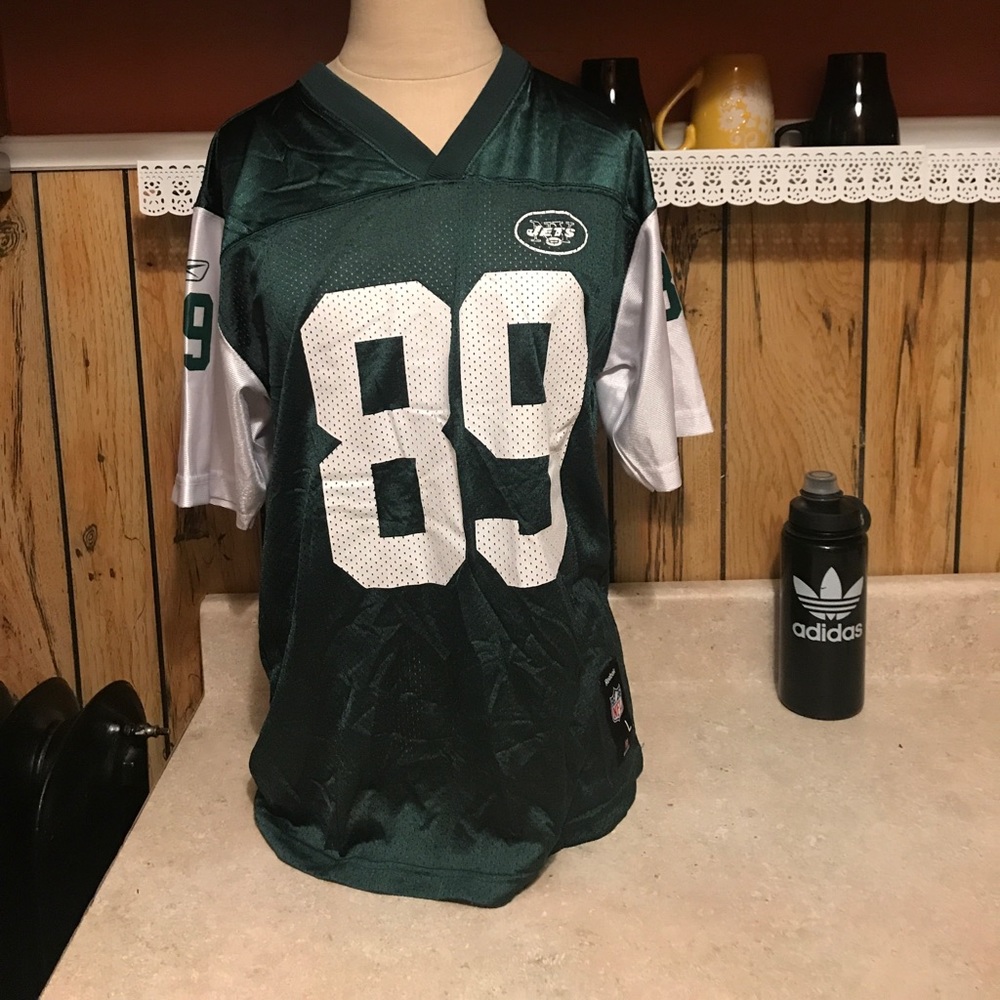 Jets top