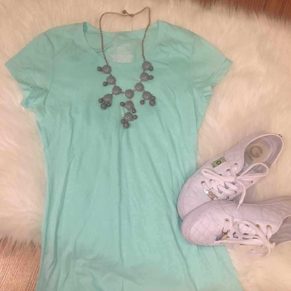 Simple mint shirt